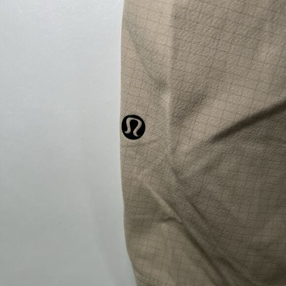 Lululemon Chino Shorts Mens Size 32 Tan Khaki 5 Pocket Performance 10” Inseam - Picture 13 of 14
